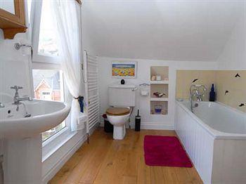 Bed and Breakfast Anchor House Дартмут Екстер'єр фото